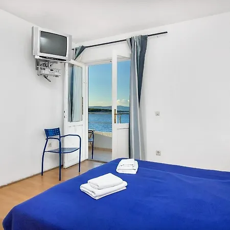 Ana Guest house Gdinj